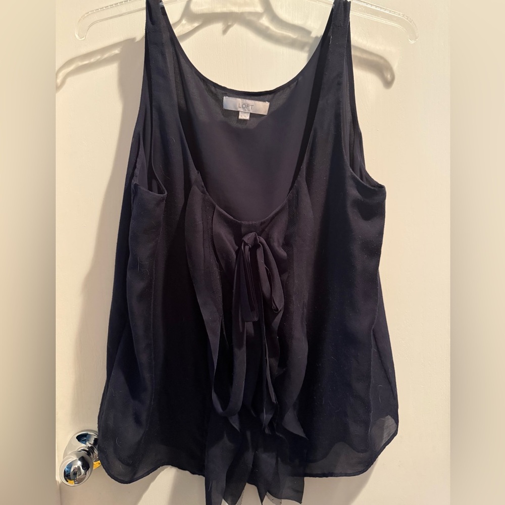 Navy Sleeveless Top
Ann Taylor Loft